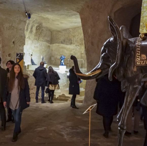 Salvador Dalì a Matera: ancora un anno tra i Sassi