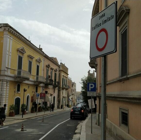 Matera, nuove zone a traffico limitato istituite nel centro storico. Il provvedimento fa seguito al confronto con residenti e commercianti